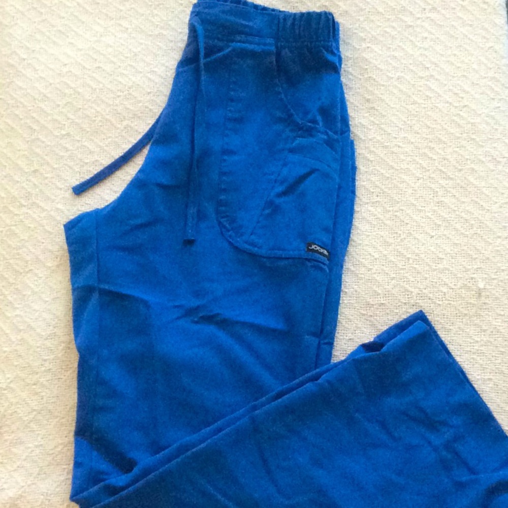 Women’s bootcut scrubs